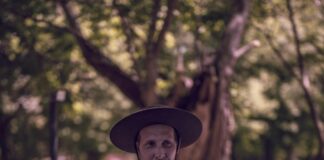 Uso Del Móvil Al Conducir: ¿Cuáles Son Las Multas Y Riesgos?